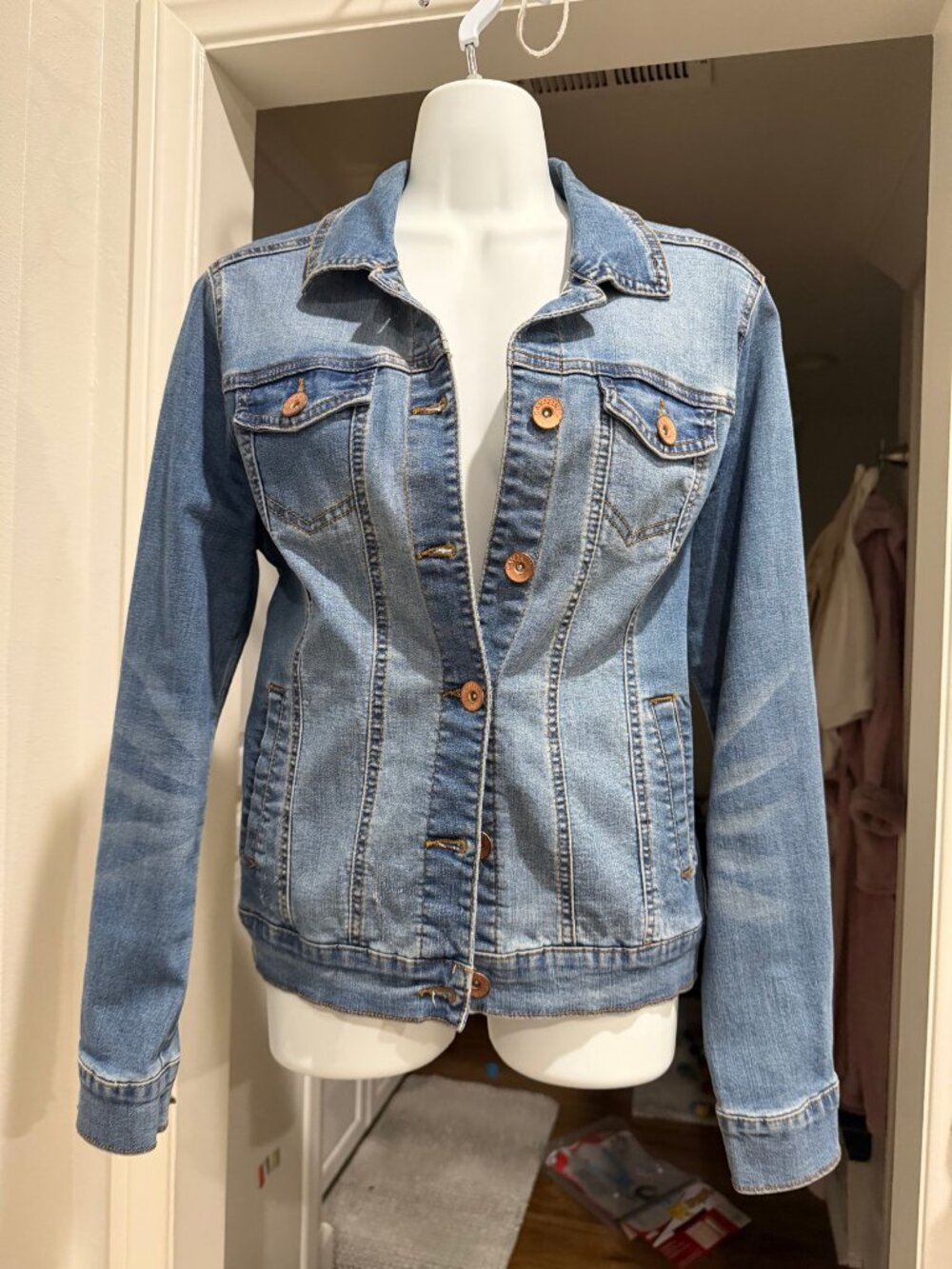 Cavalini Denim Jacket Women's Medium Light Wash Stretch Jean Jacket